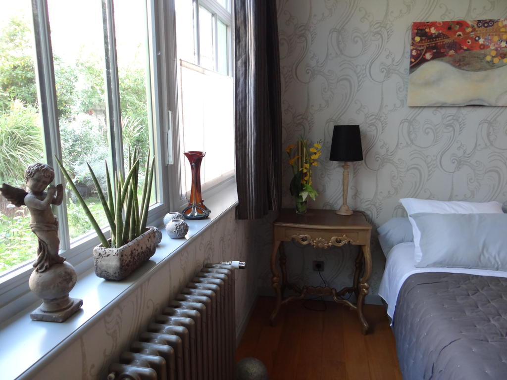 Bed and Breakfast L'Art du Temps à Montreuil  Extérieur photo